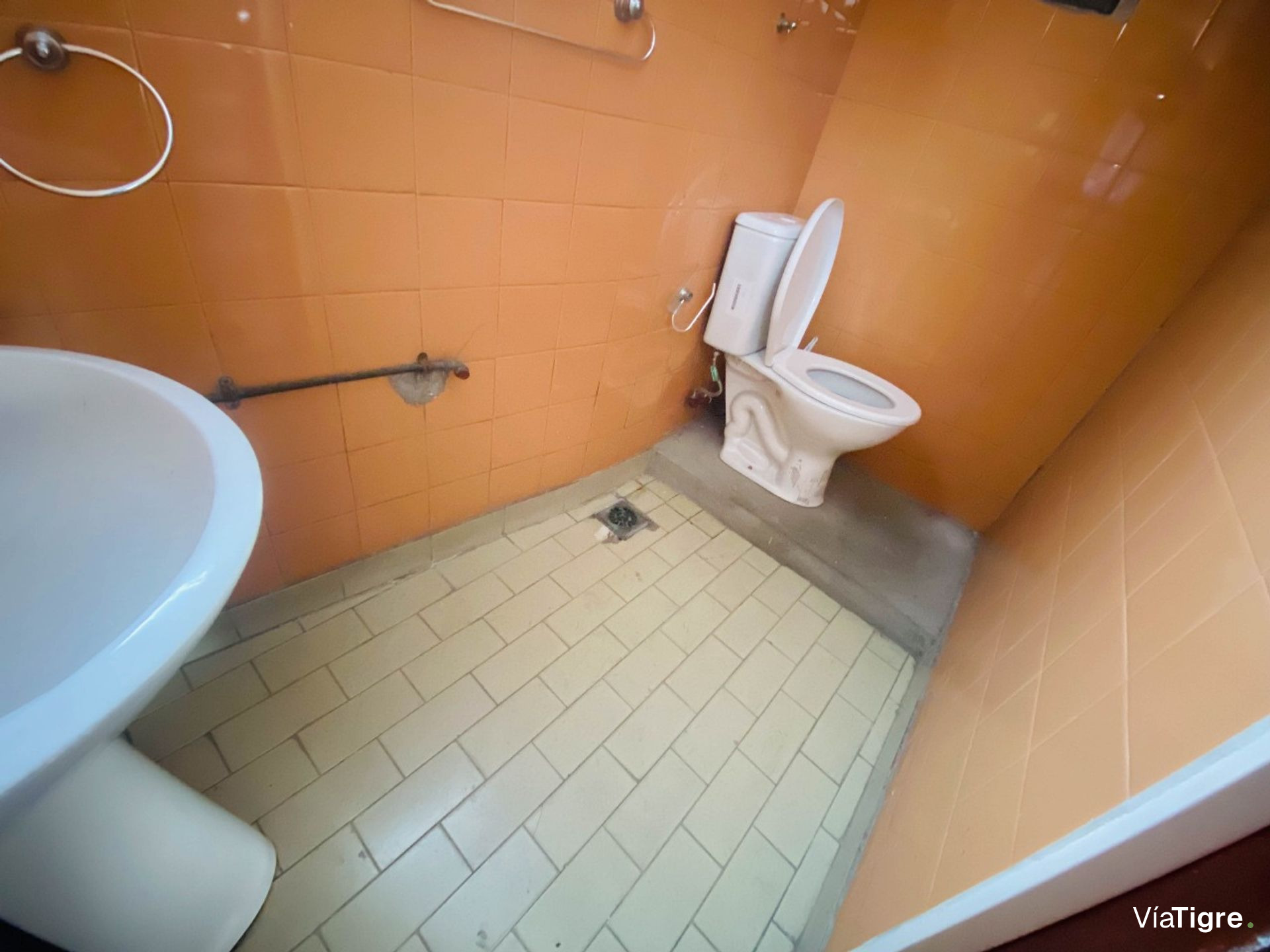 Local comercial Venta Olivos con espacio aereo