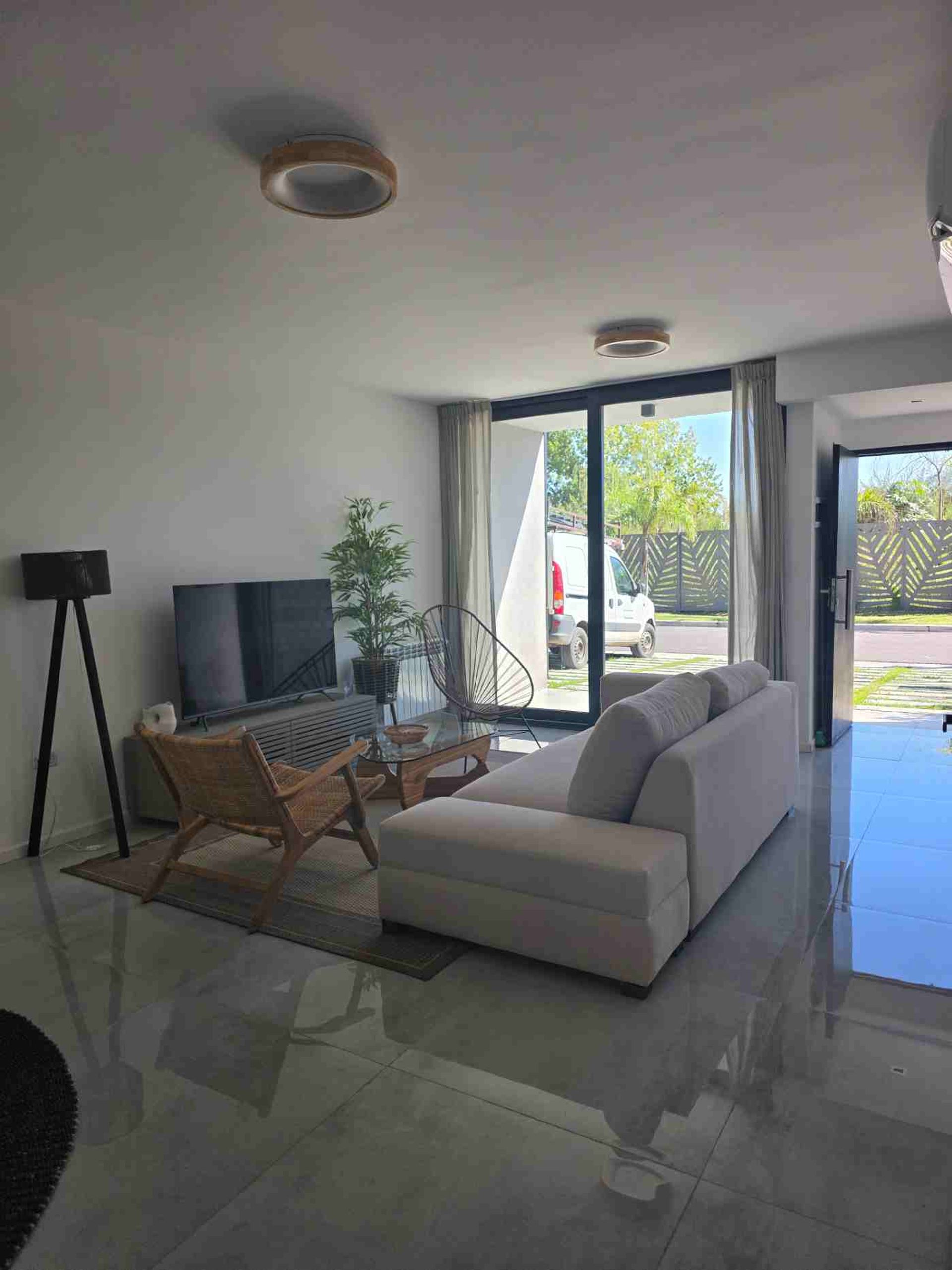 venta casa 4 ambientes Tigre Rincón de Milberg