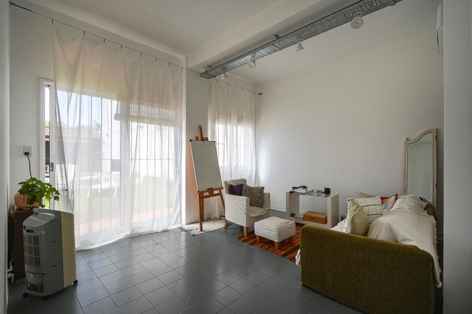 Venta casa lote propio con quincho y pileta