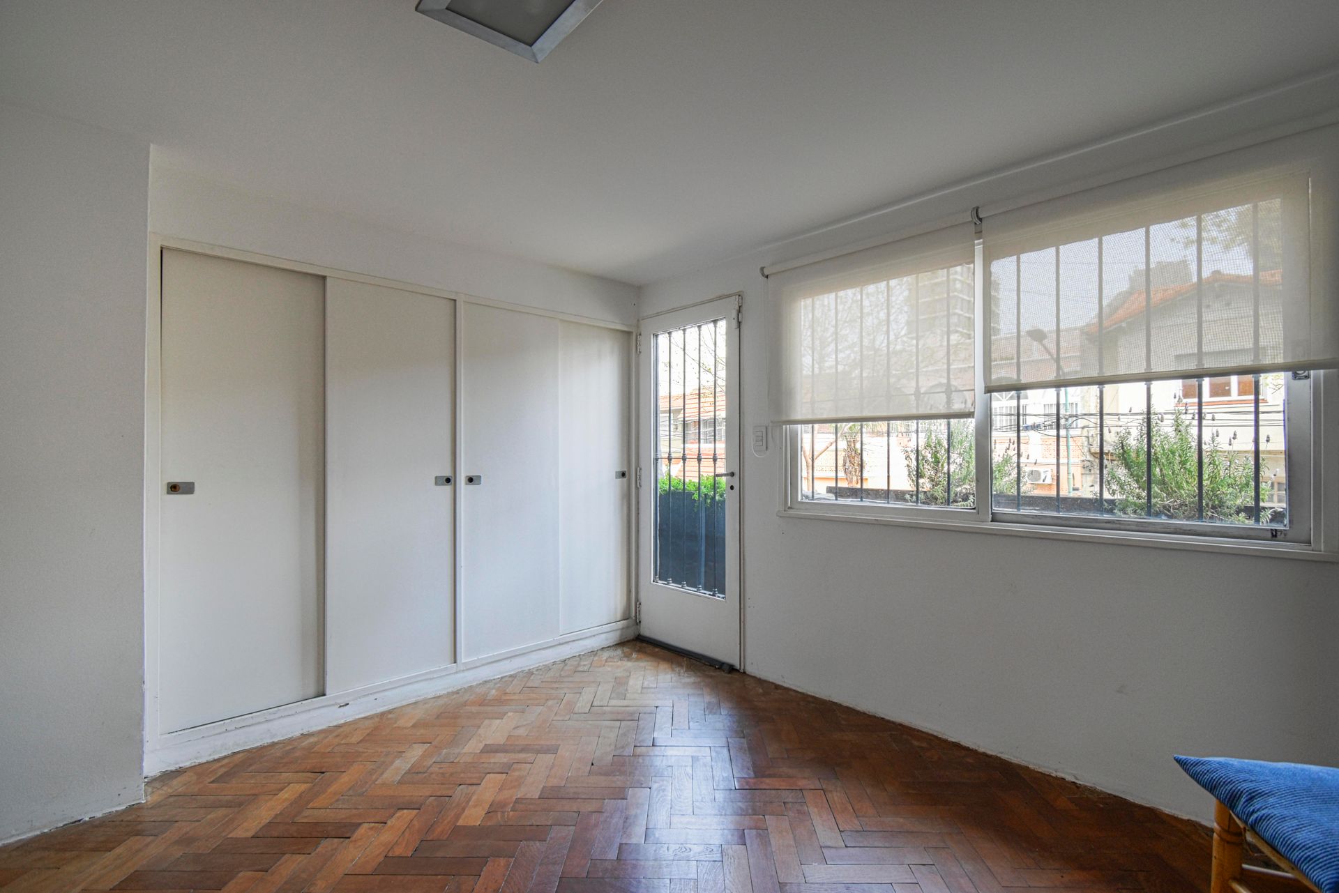 Venta casa lote propio con quincho y pileta