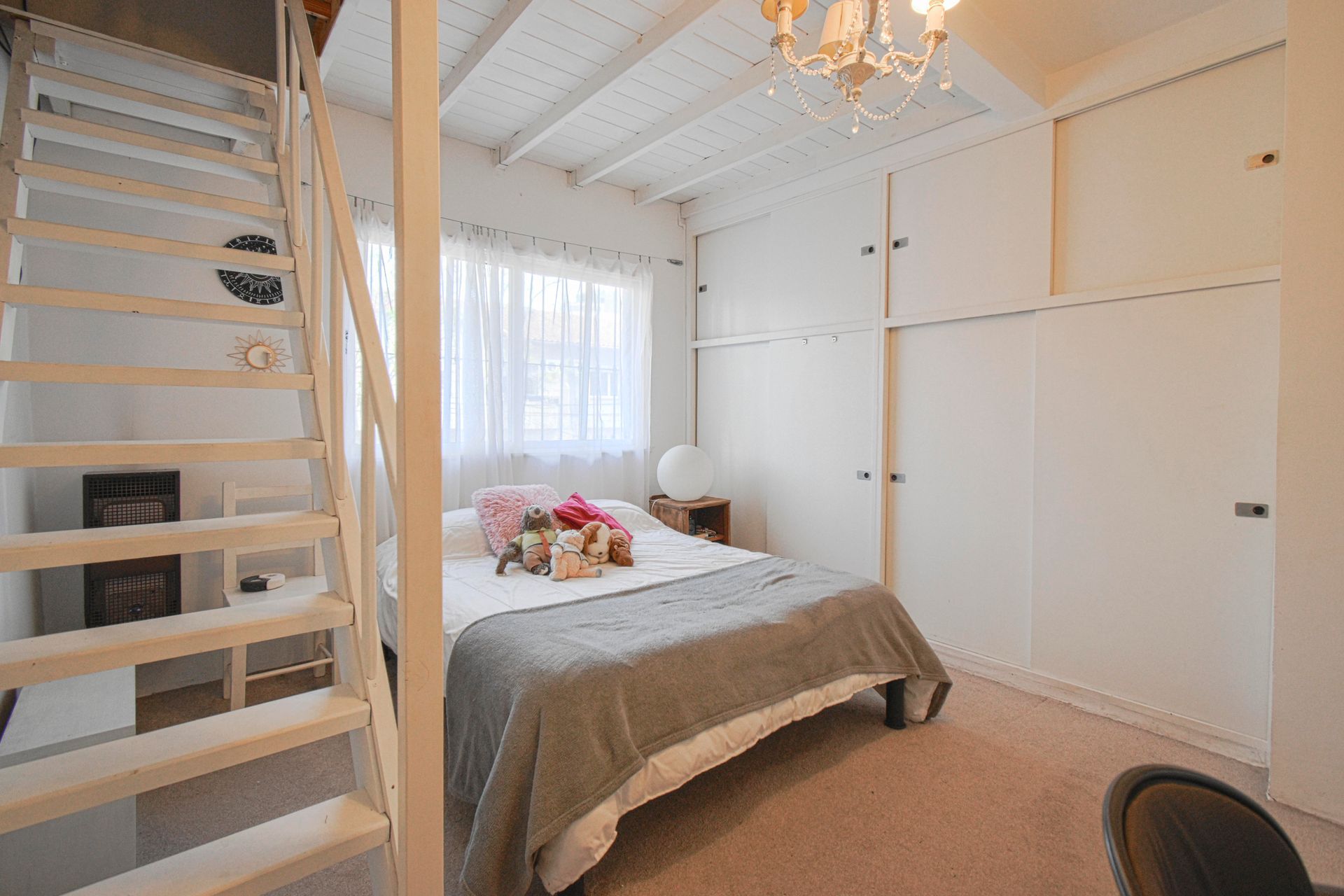 Venta casa lote propio con quincho y pileta