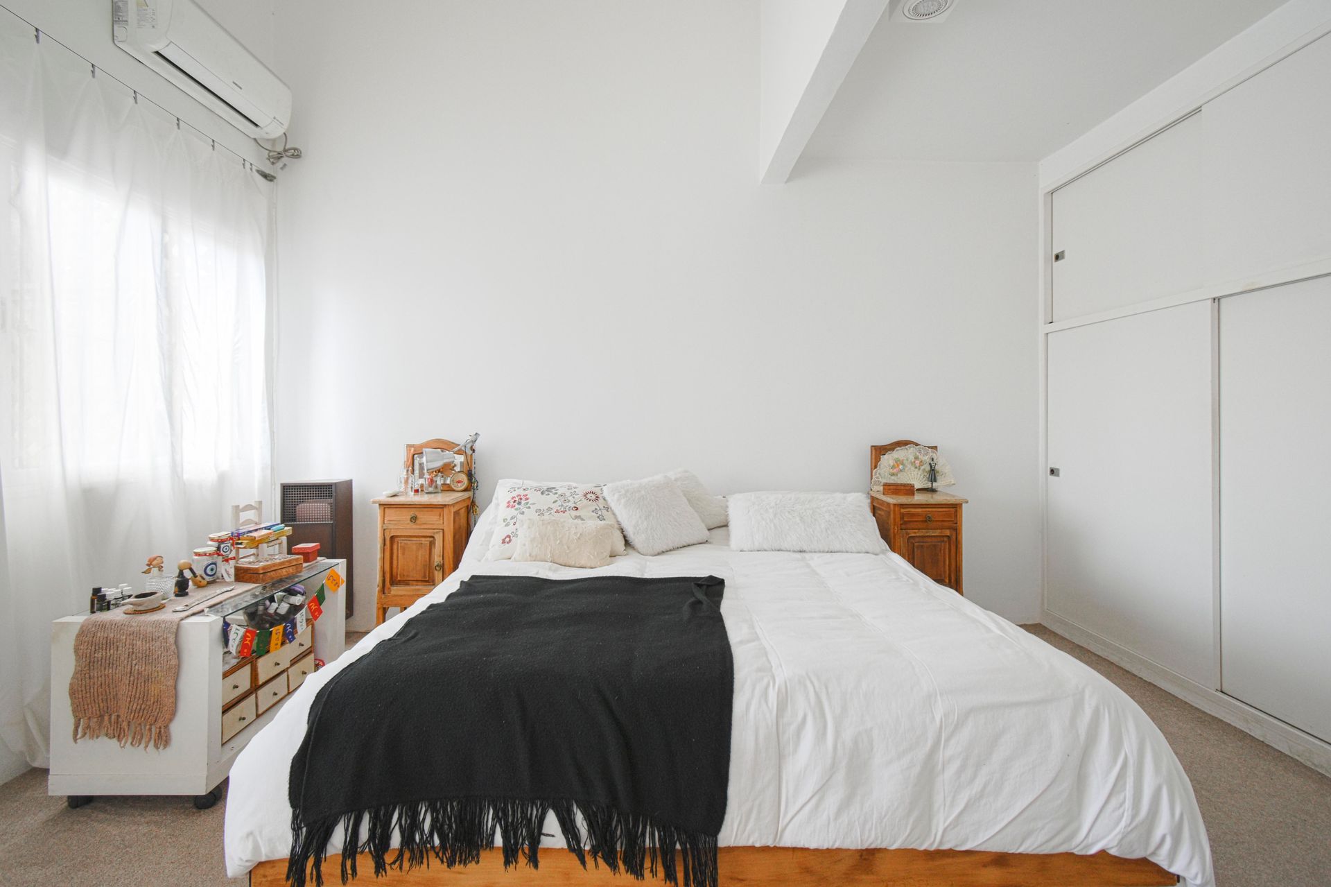 Venta casa lote propio con quincho y pileta