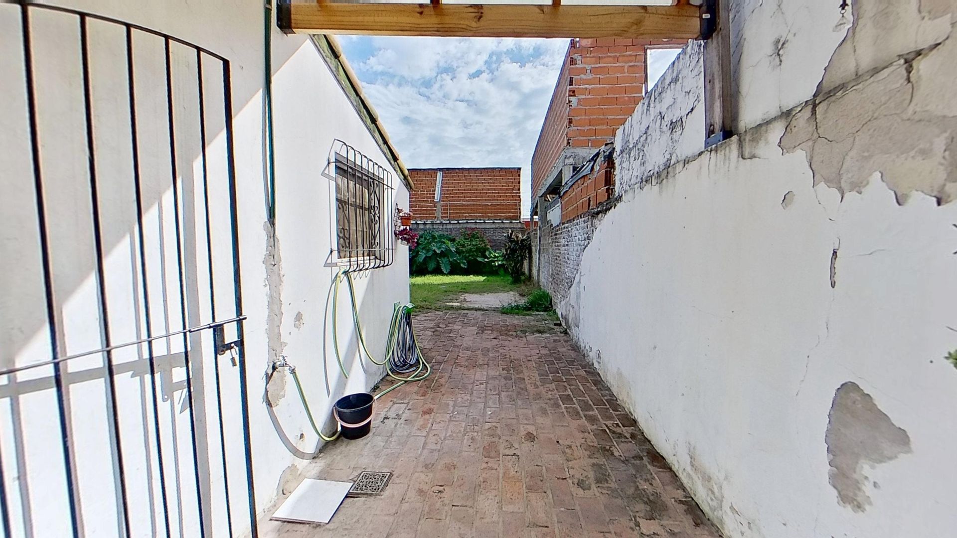 Casa 3 AMB con JARDÍN en Don Torcuato
