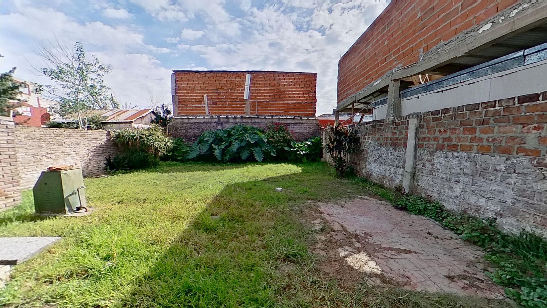 Casa 3 AMB con JARDÍN en Don Torcuato