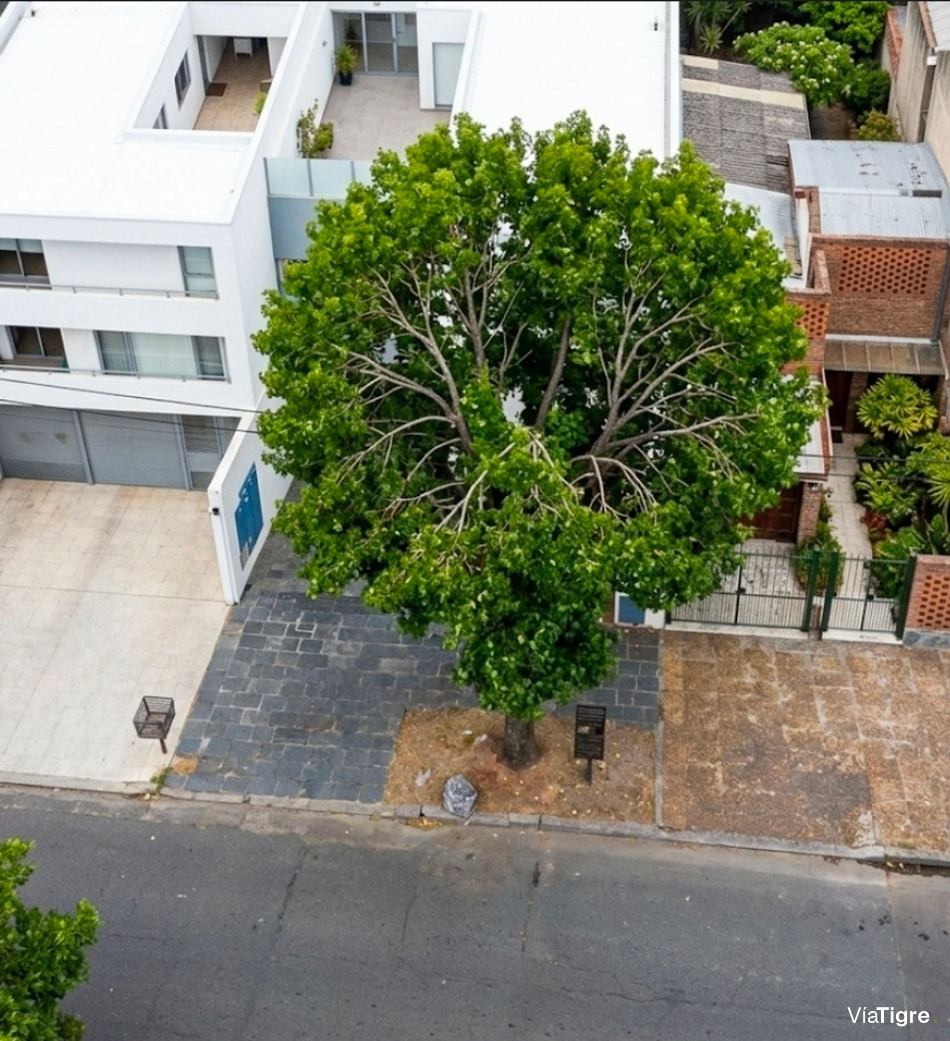 Departamento 2 ambientes- terraza-cochera Florida