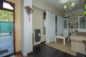 House on own lot with garden, 4-bedroom