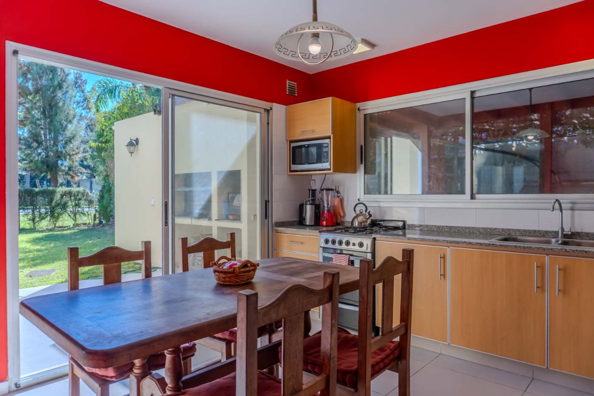 Venta Casa De 4 Ambientes. Barrio Santa Clara