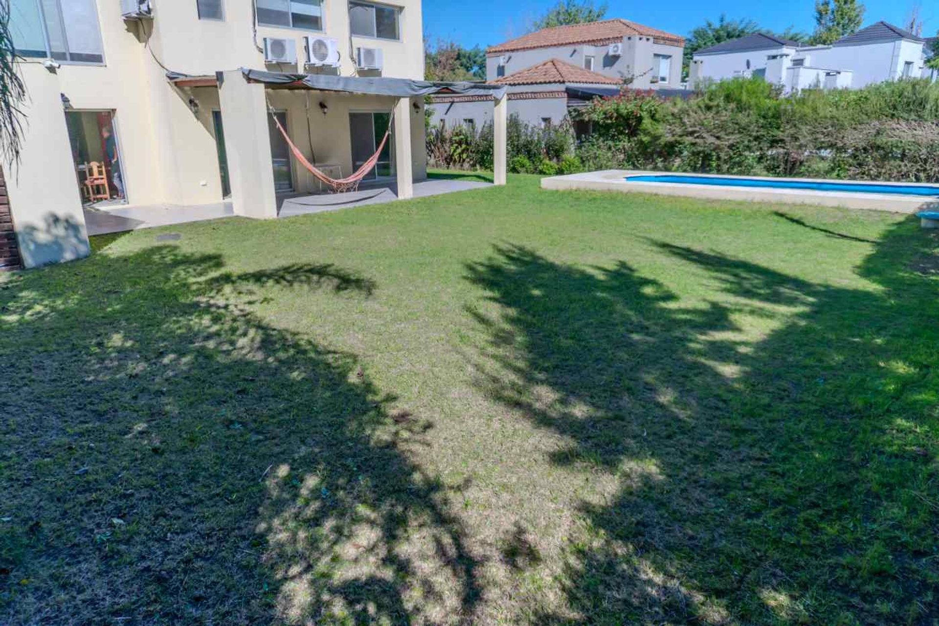 Venta Casa De 4 Ambientes. Barrio Santa Clara