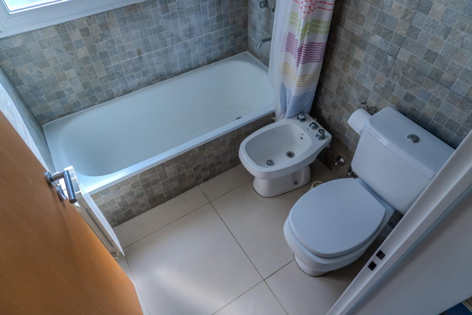 Venta Casa De 4 Ambientes. Barrio Santa Clara