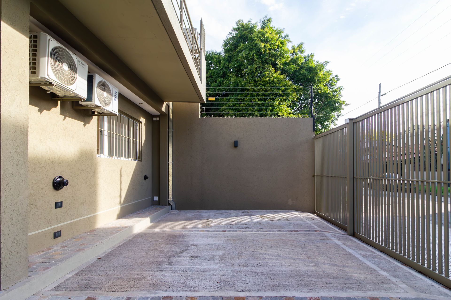Venta PH 2 ambientes Florida estrenar cochera