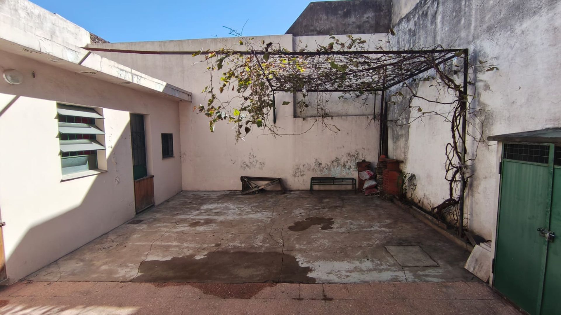 Venta PH planta baja patio apto crédito