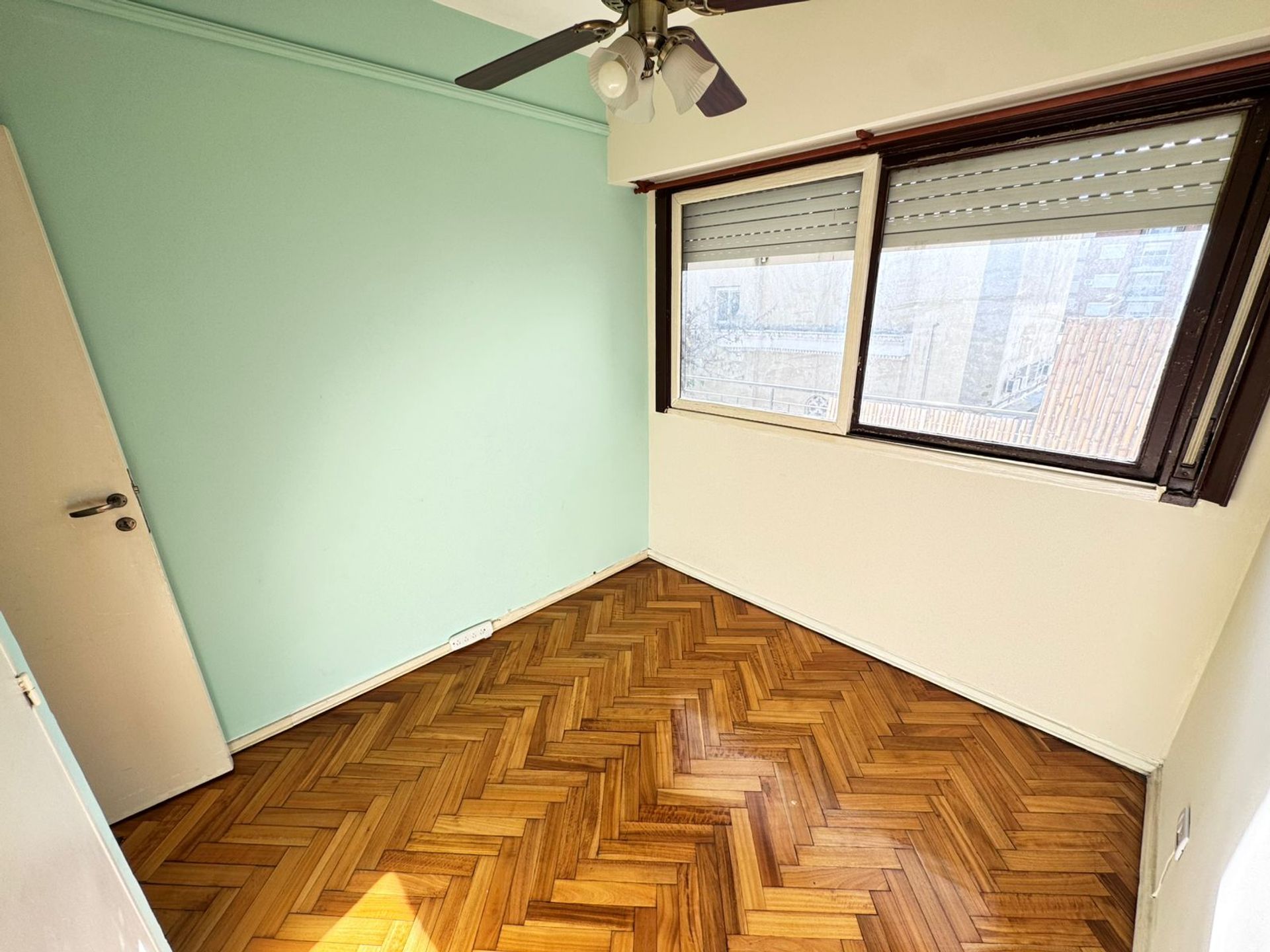 Venta Depto 4 Amb Balcon Corrido Al Frente Olivos