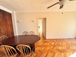 Sale Apartment 3-Bedroom Continuous Front Balcony Olivos