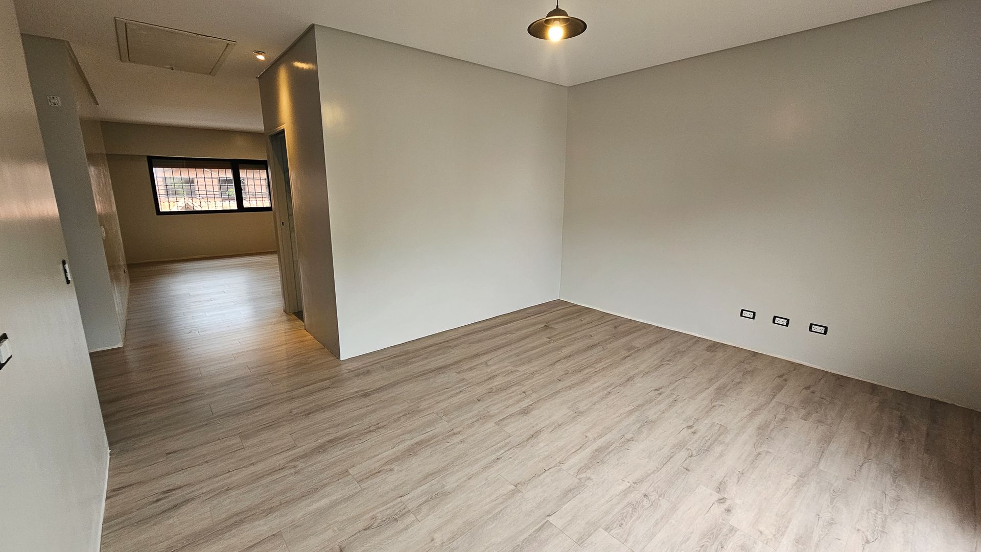 Venta casa en Olivos 6 ambientes con jardín