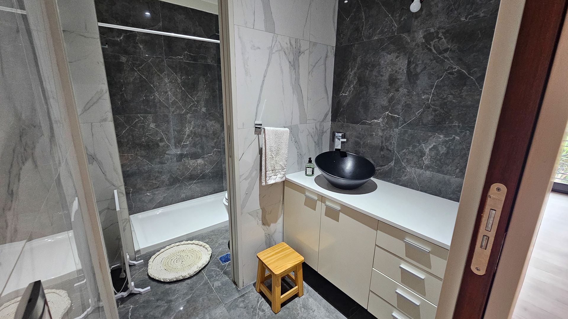 Venta casa en Olivos 6 ambientes con jardín