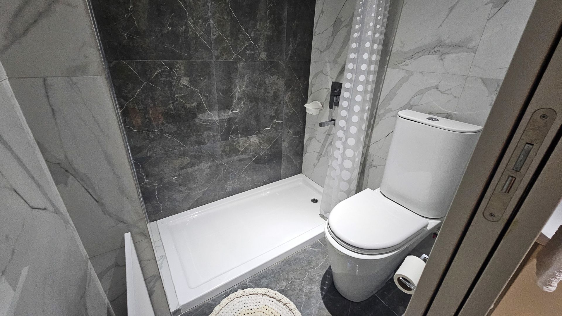 Venta casa en Olivos 6 ambientes con jardín