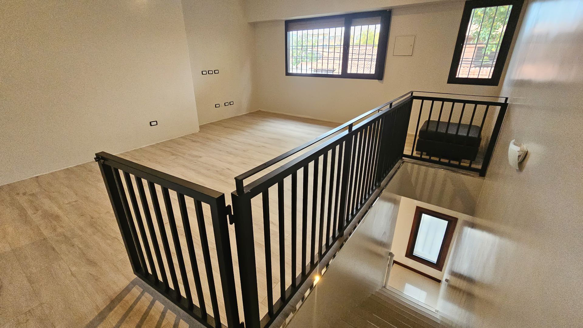 Venta casa en Olivos 6 ambientes con jardín