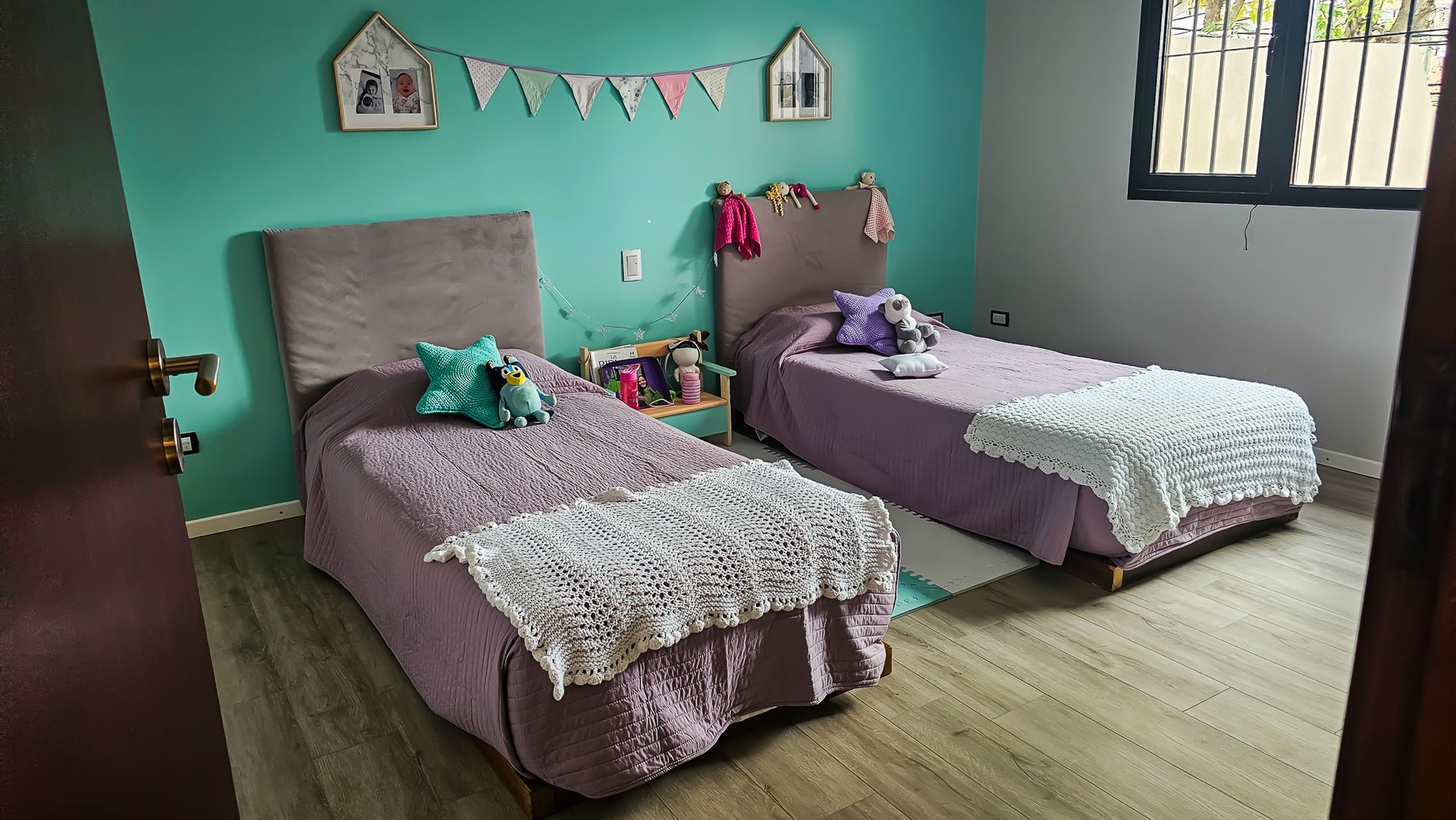 Venta casa en Olivos 6 ambientes con jardín