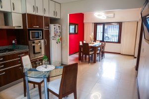 Venta casa en Olivos 6 ambientes con jardÃ­n
