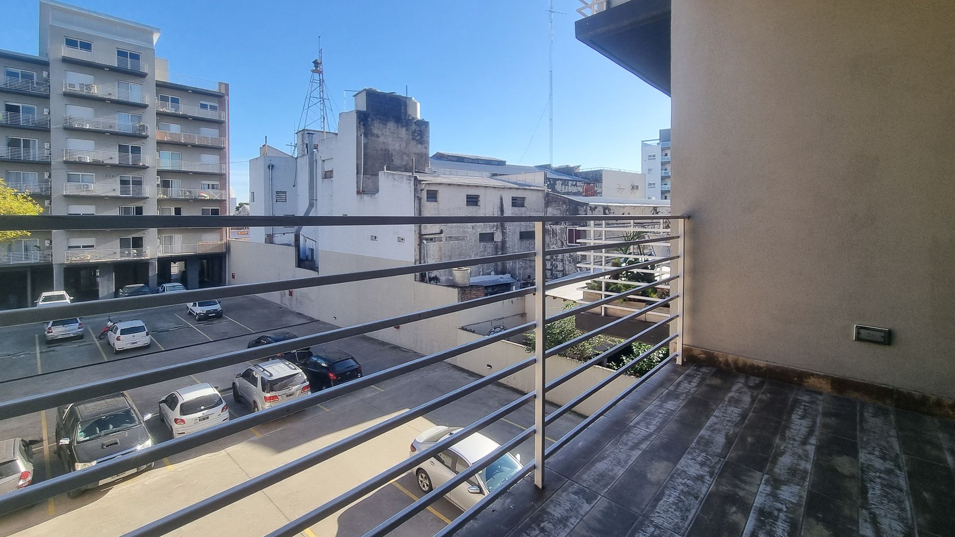 Venta Dpto Amplio Dos Amb Con Cochera - Tigre