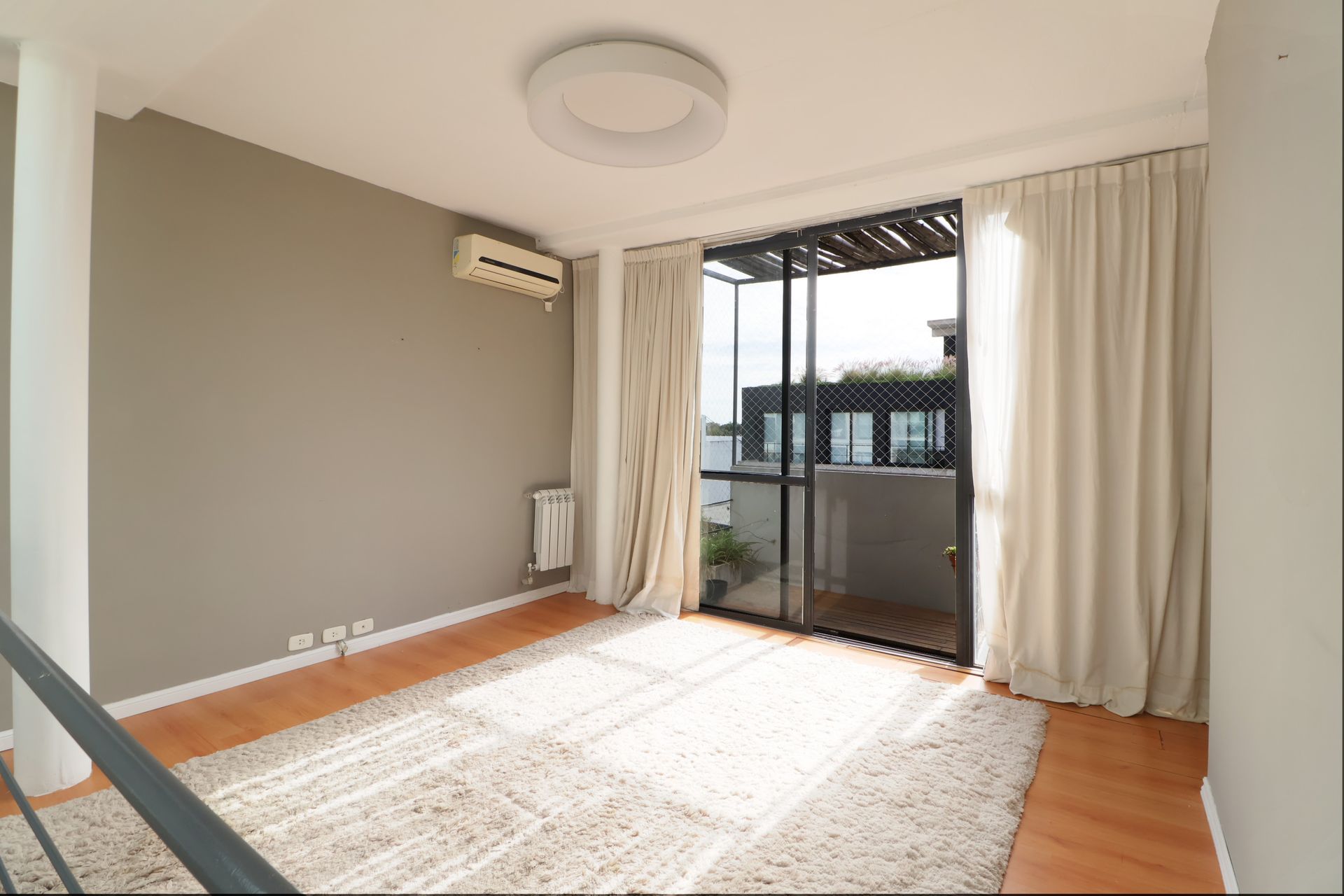 Venta San Isidro Duplex 3Amb Balcon Cochera Pileta
