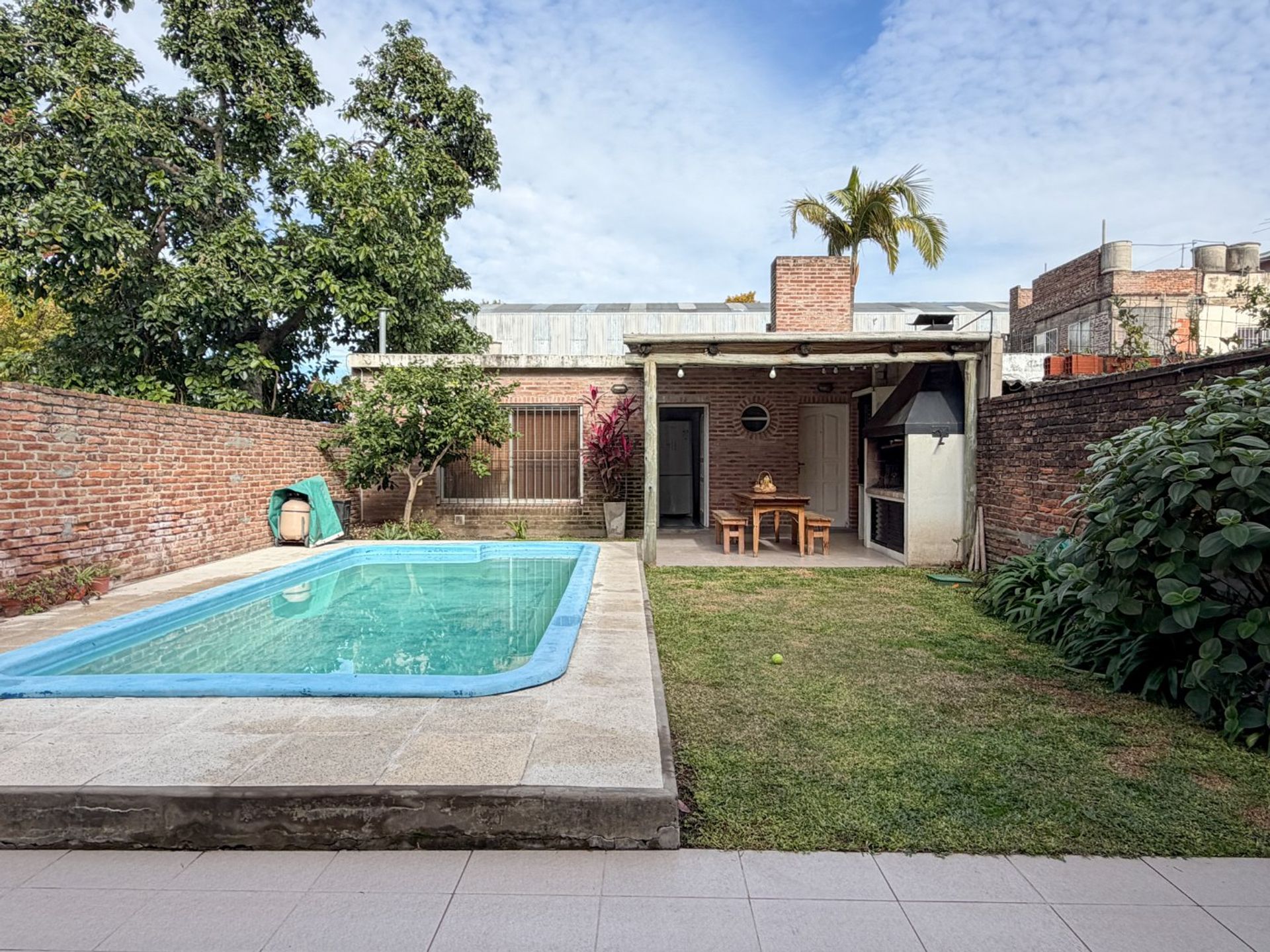 Casa 5 Ambientes Boulogne Pileta
