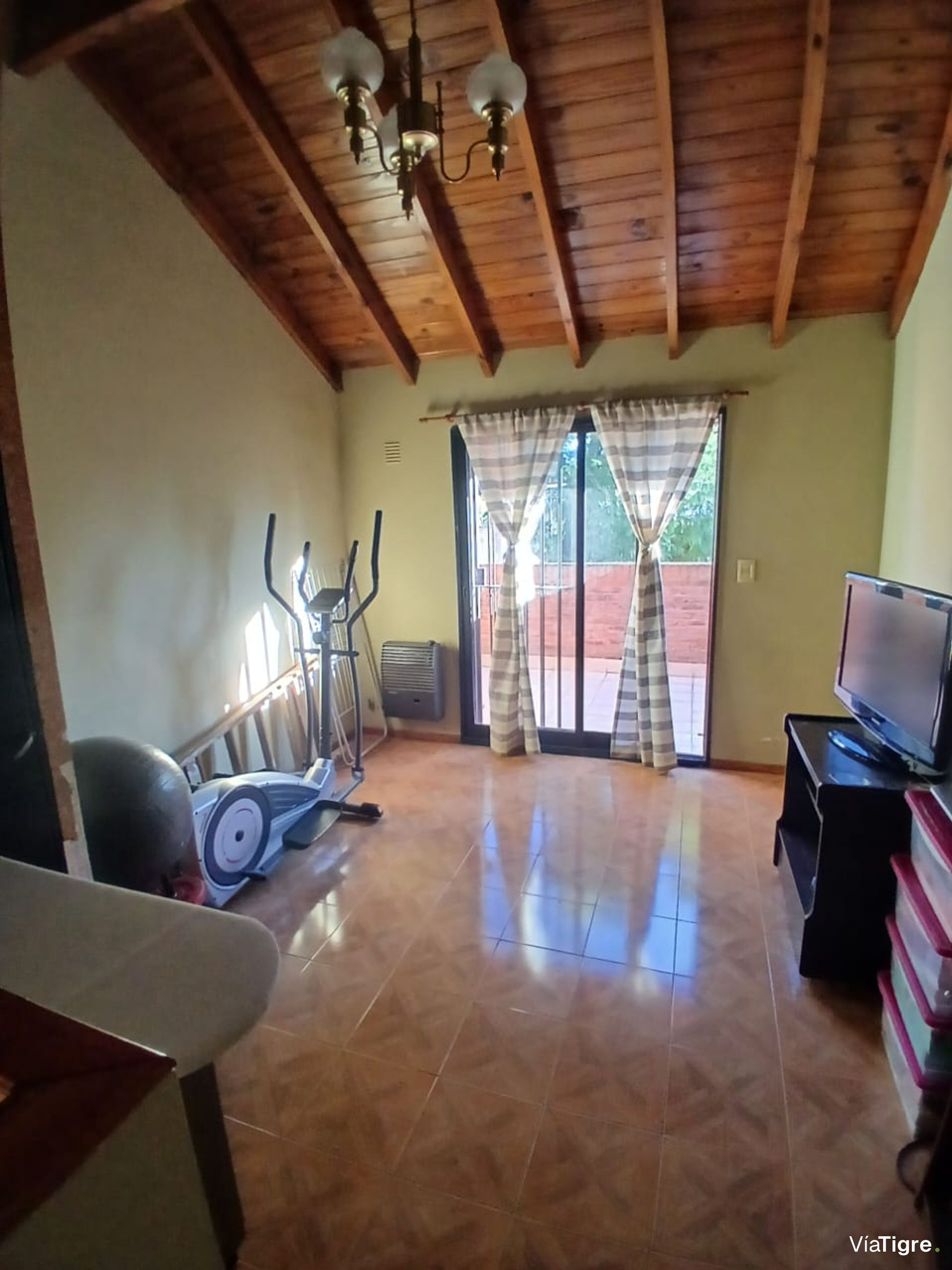 ecxelente triplex vicente lopez