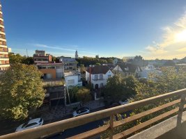 Temporary Rent 1-Bedroom Victoria With Balcony