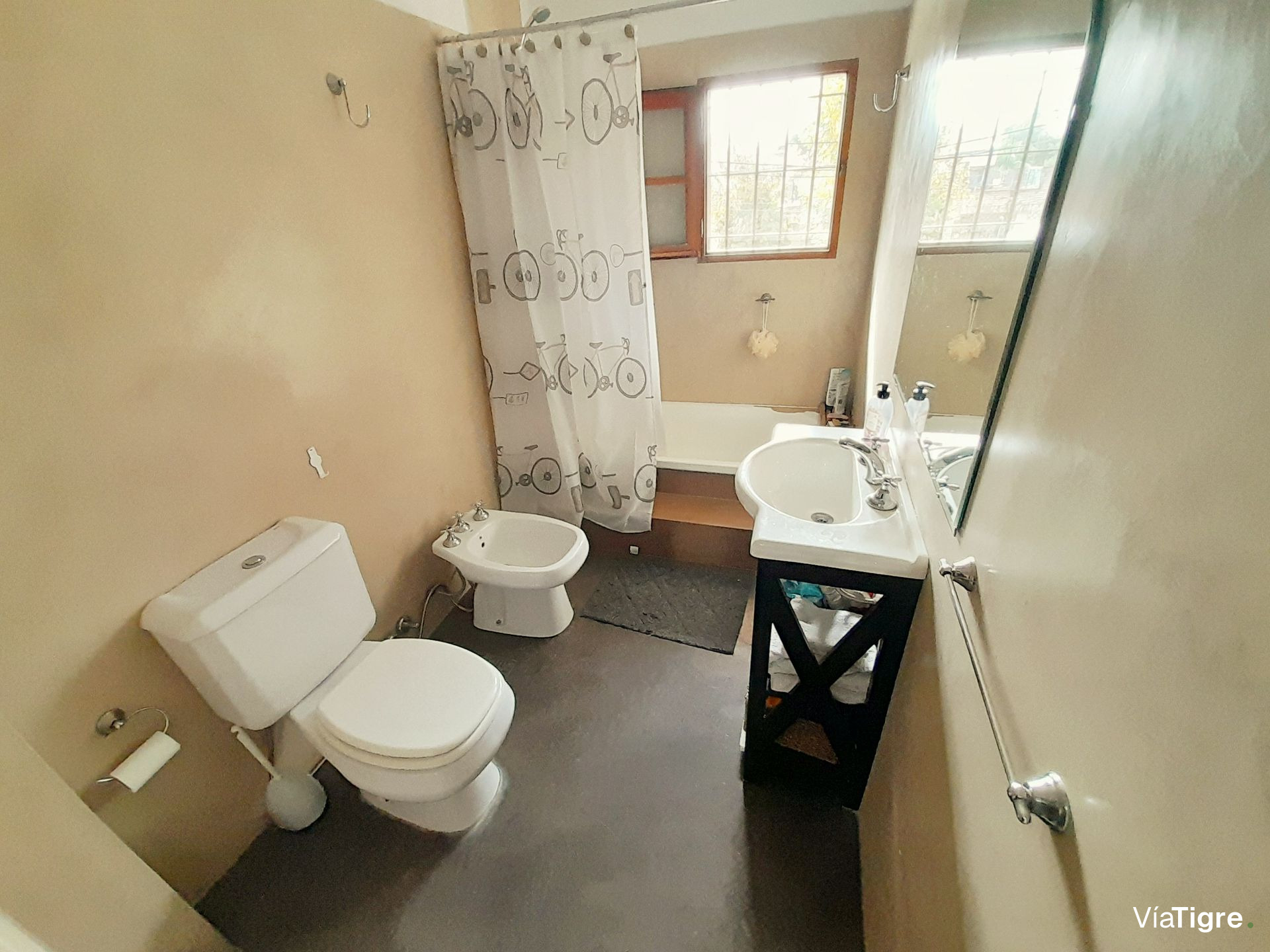 Tríplex 4 Amb. Venta Beccar Jardín-Pileta-Parrilla