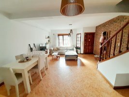 TrÃ­plex 4 Amb. Venta Beccar JardÃ­n-Pileta-Parrilla