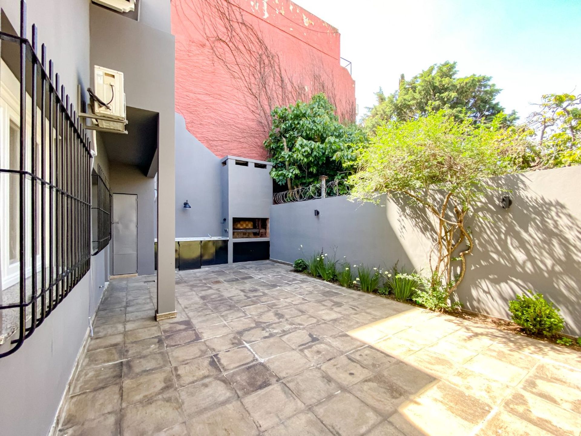 Casa De 4 Dormitorios En Venta Centro San Isidro