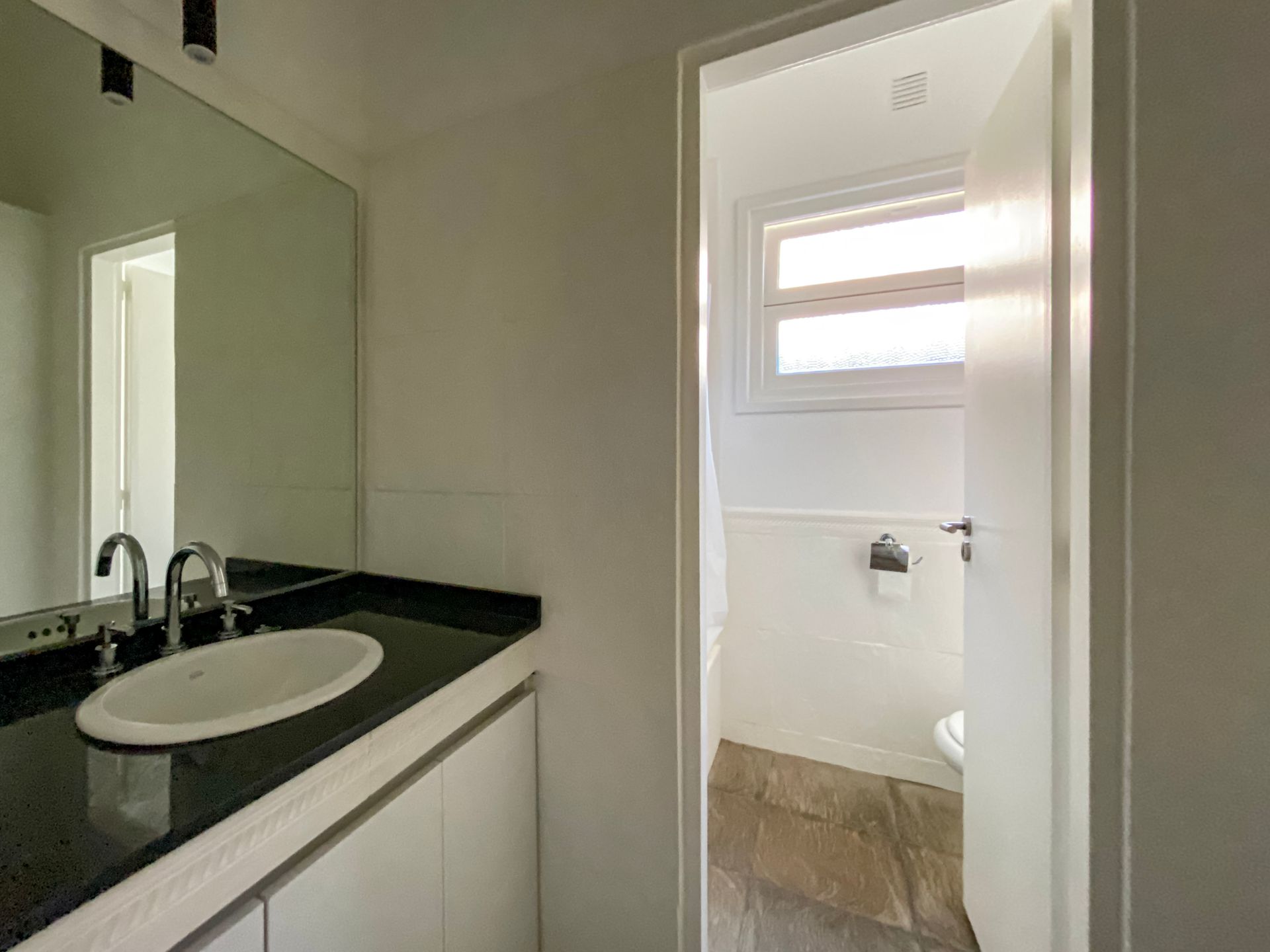 Casa De 4 Dormitorios En Venta Centro San Isidro
