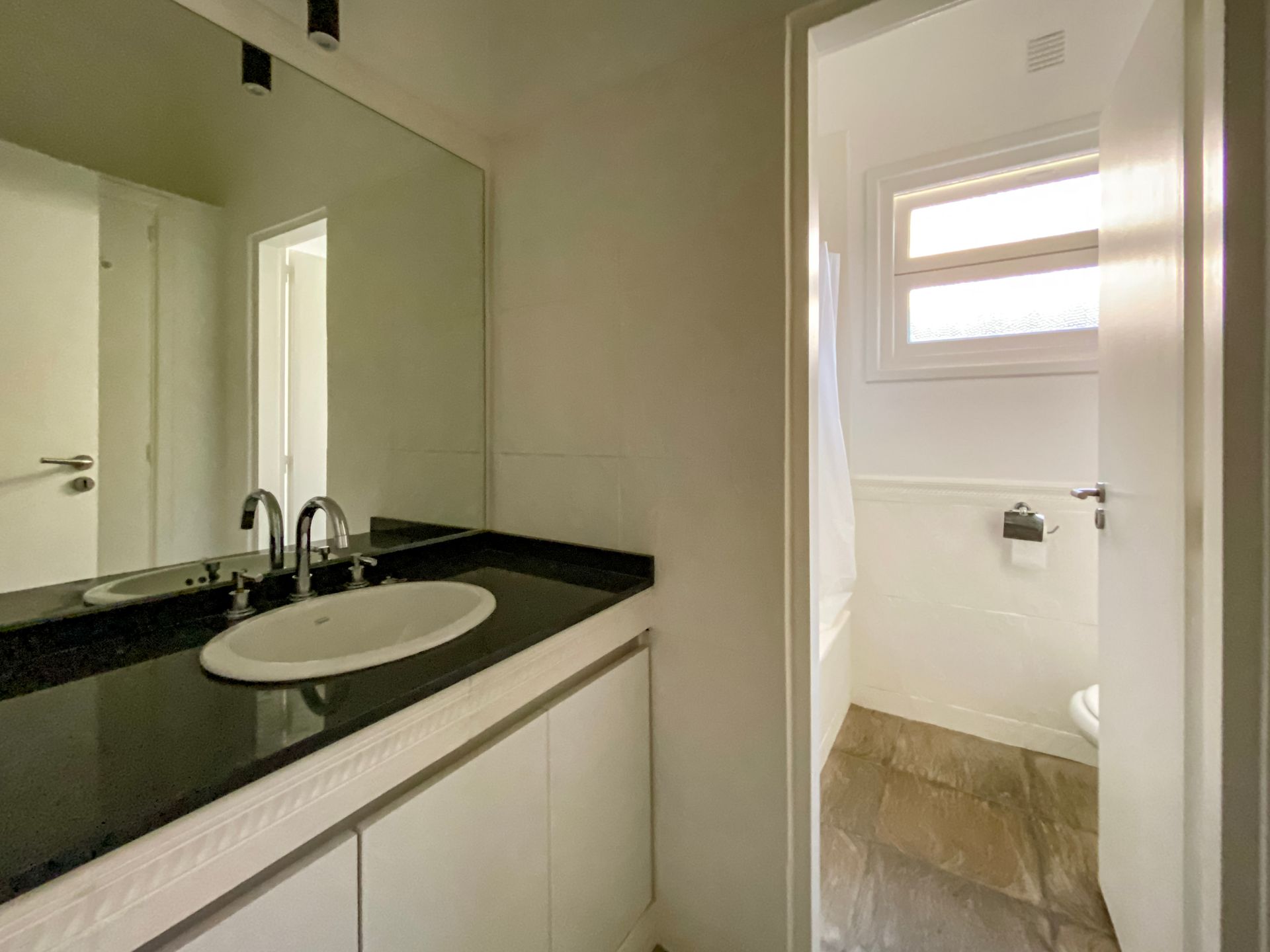Casa De 4 Dormitorios En Venta Centro San Isidro