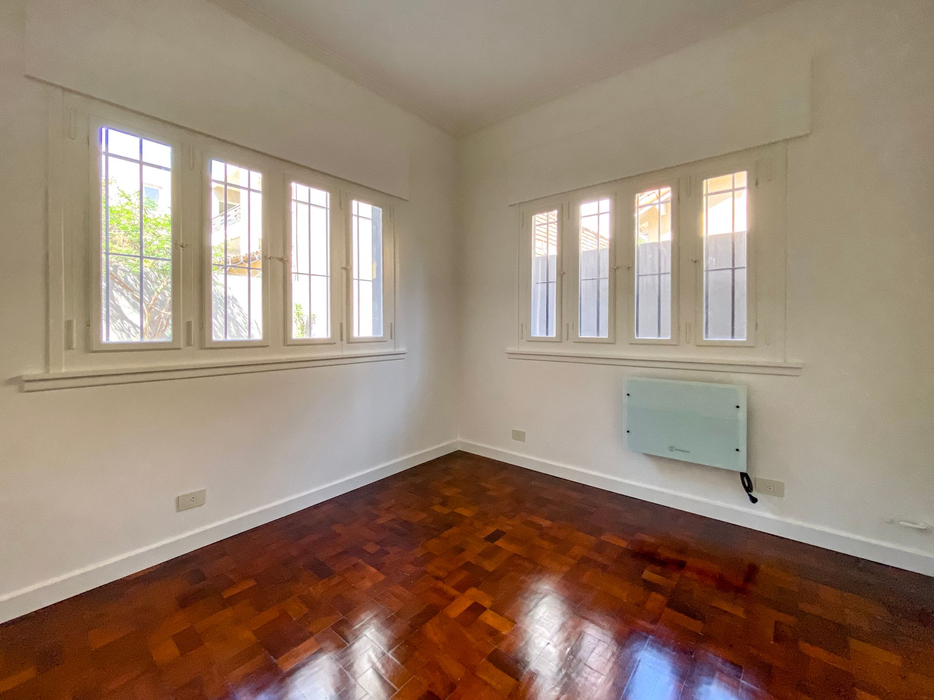 Casa De 4 Dormitorios En Venta Centro San Isidro