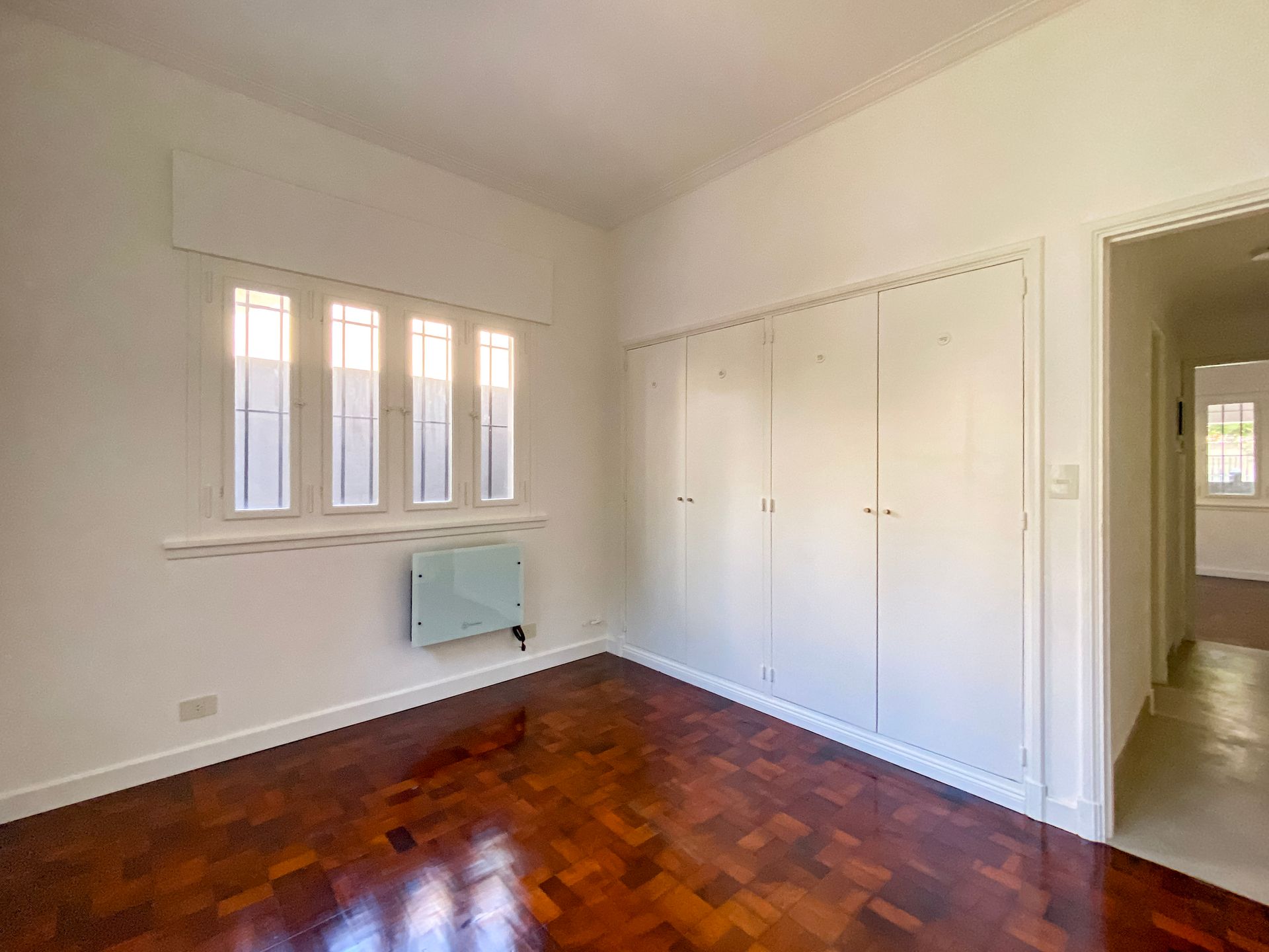 Casa De 4 Dormitorios En Venta Centro San Isidro