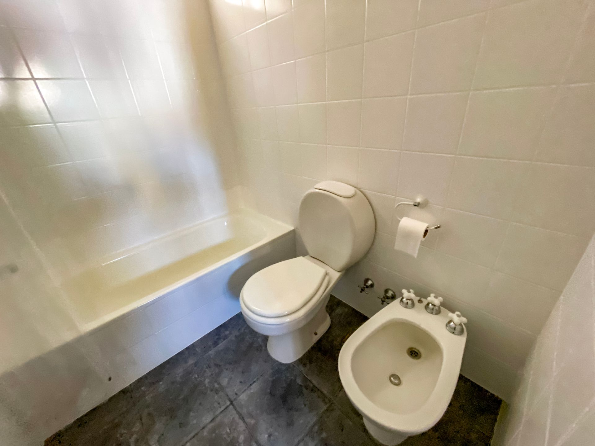 Casa De 4 Dormitorios En Venta Centro San Isidro