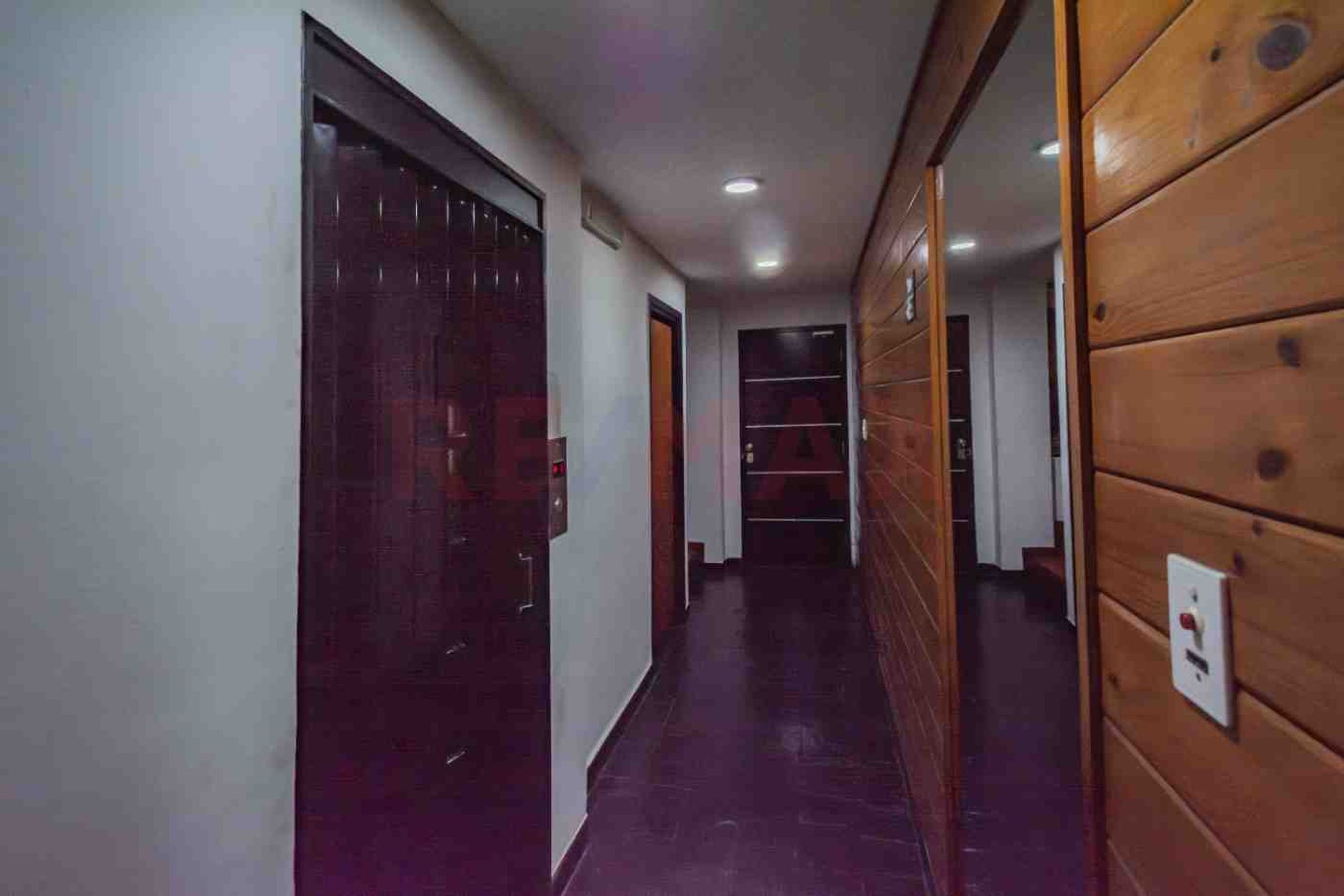 Dpto 2 amb. Bajo Vte López