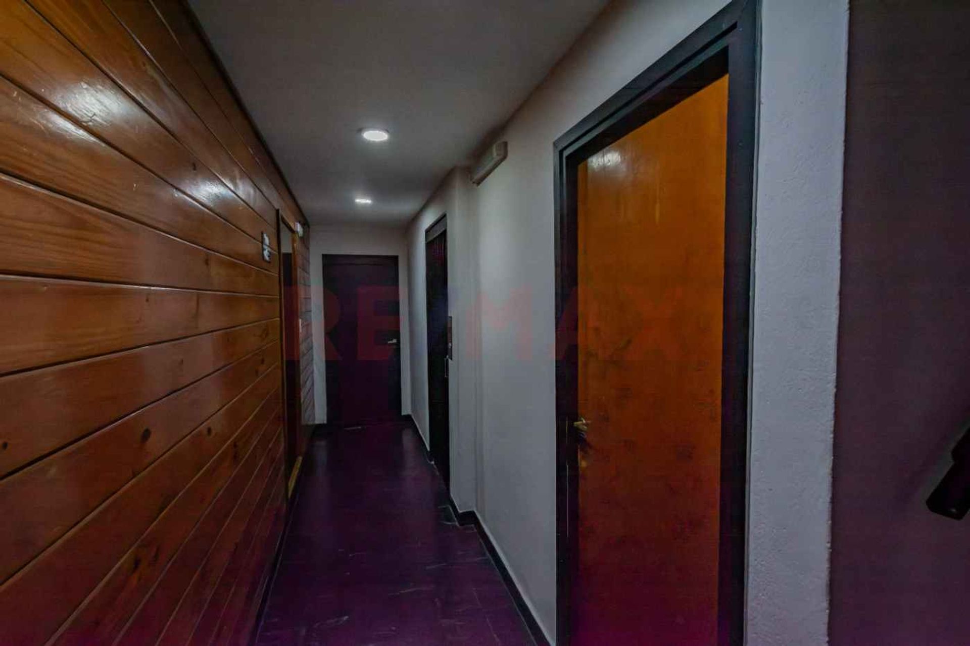 Dpto 2 amb. Bajo Vte López