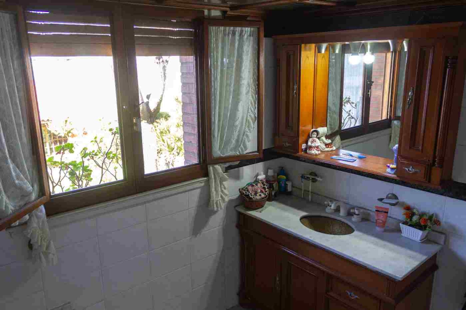Venta CASA 5 ambientes Olivos pileta jardin