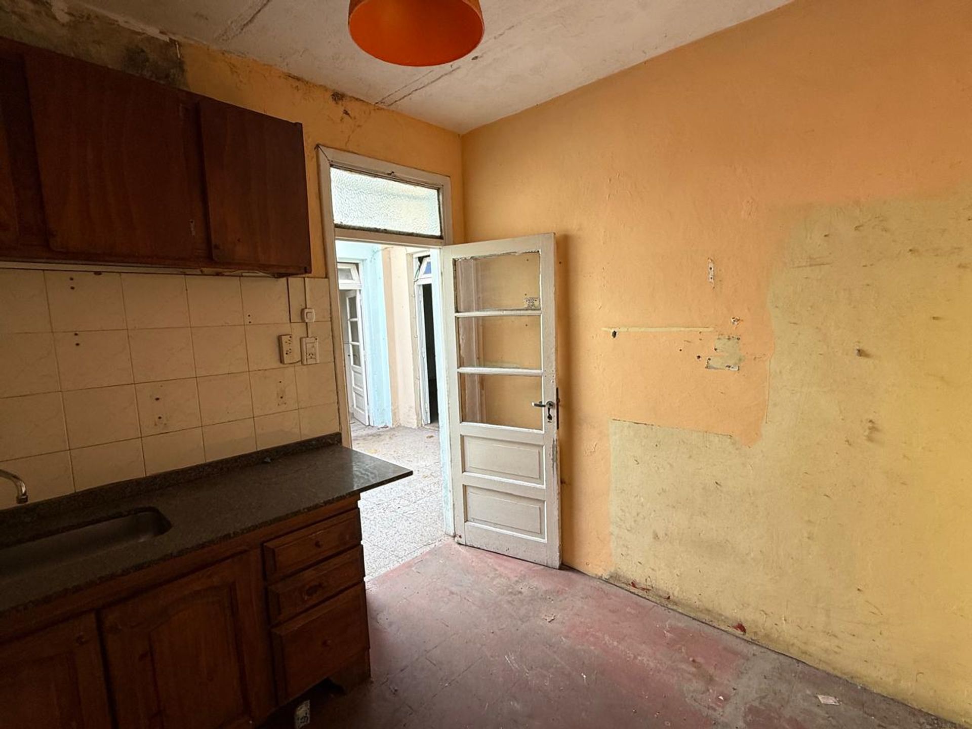 Venta 2 Locales+4 Departamentos A Refaccionar