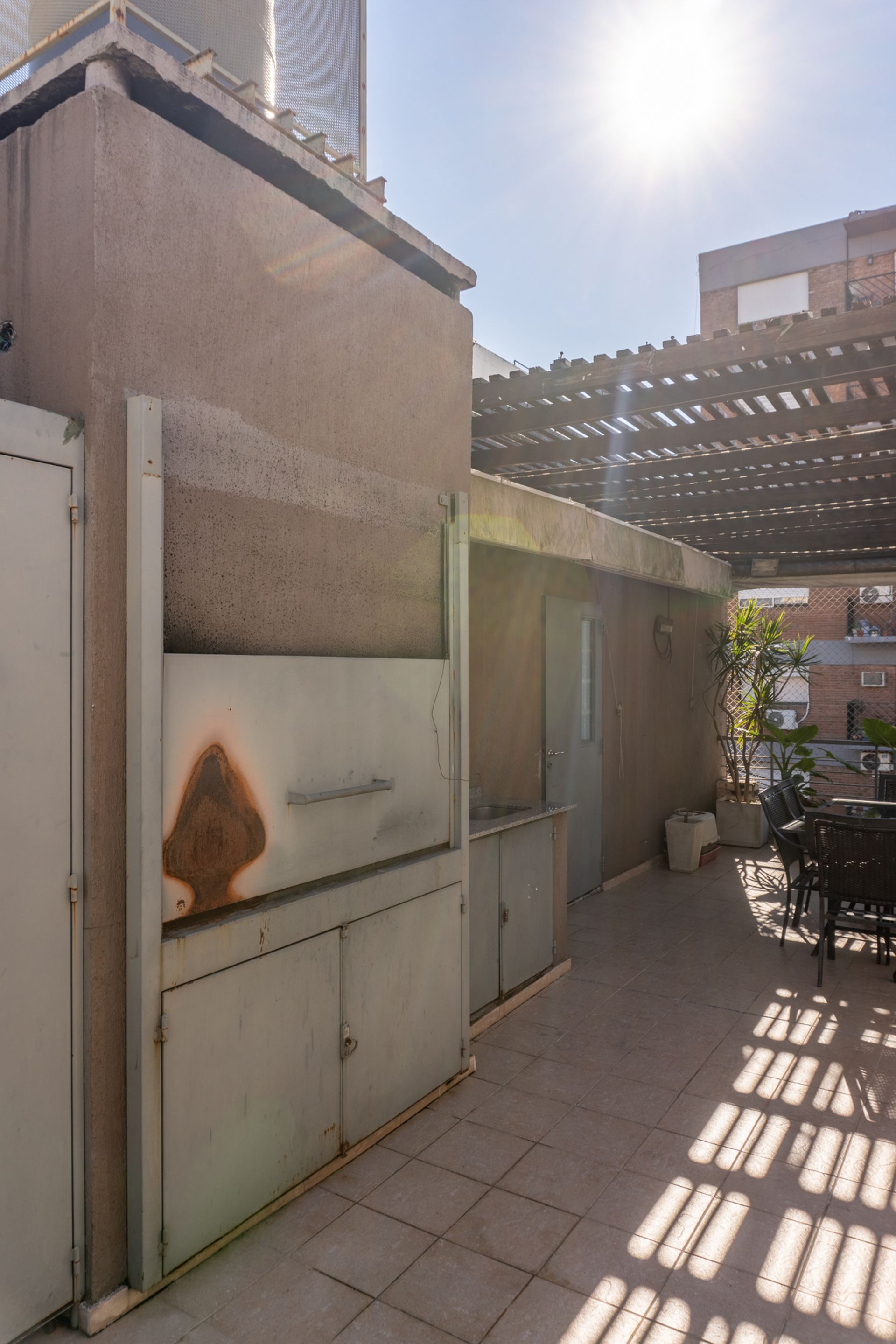 Tríplex 3 Ambientes Con Terraza Y Cochera Fija
