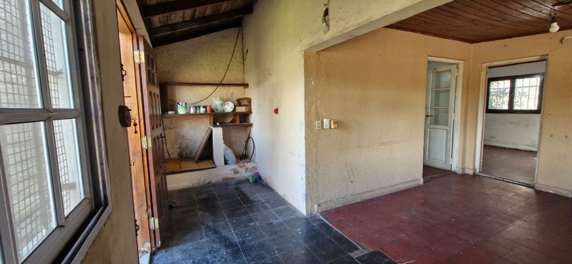 Galpón Con Oficina Y Vivienda De 3 Ambientes