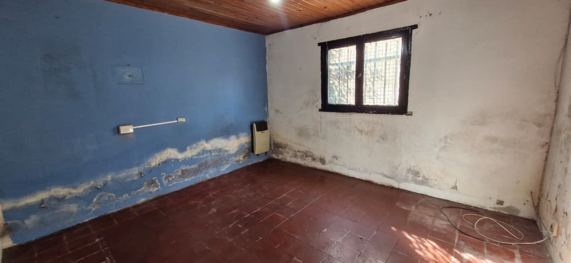 Galpón Con Oficina Y Vivienda De 3 Ambientes