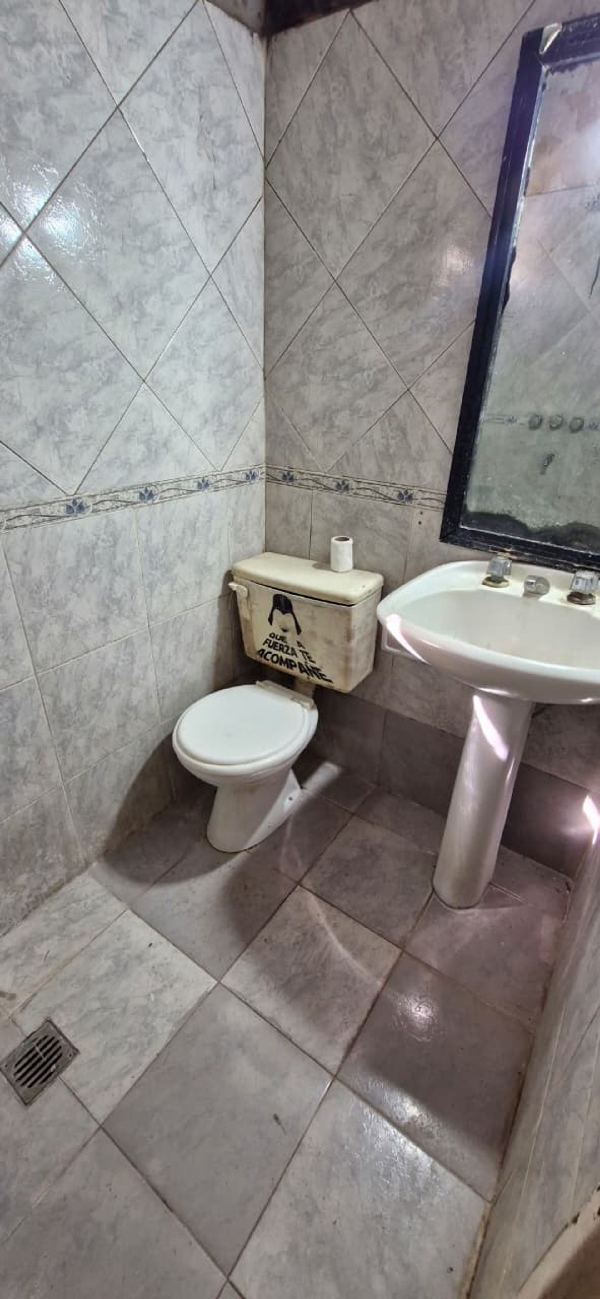 Galpón Con Oficina Y Vivienda De 3 Ambientes