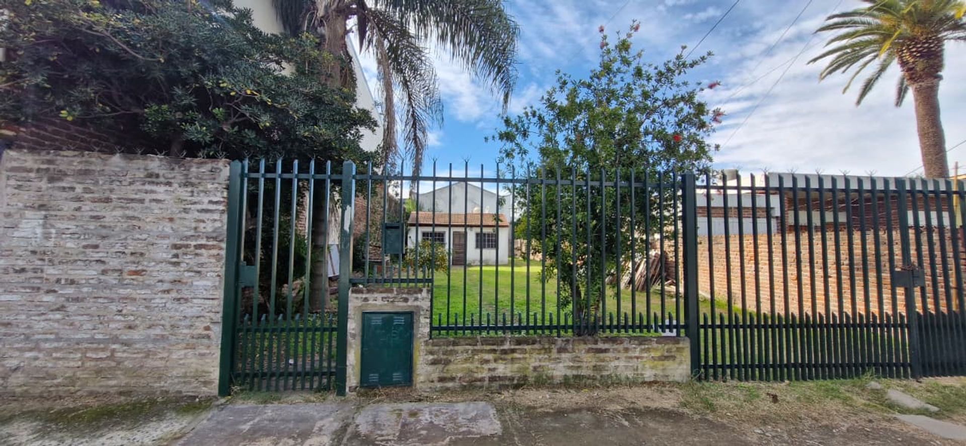 Galpón Con Oficina Y Vivienda De 3 Ambientes