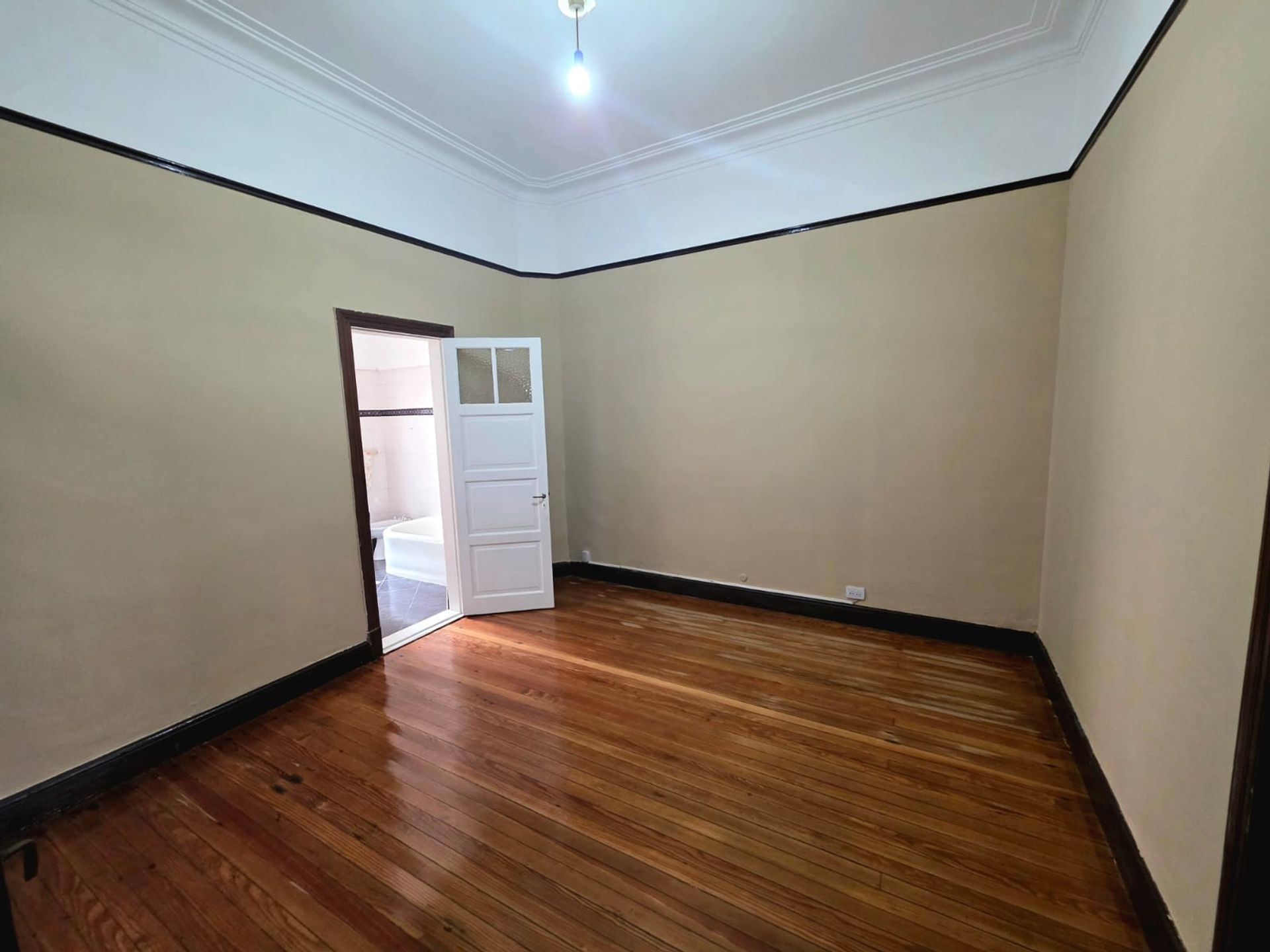 Alquiler Ph Tipo Casa Al Frente. 4 Amb. Olivos