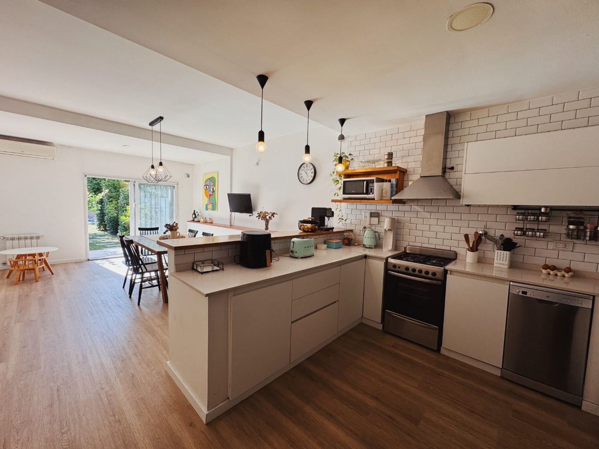 Triplex 5 amb. c/pileta en Venta-Tigre residencial