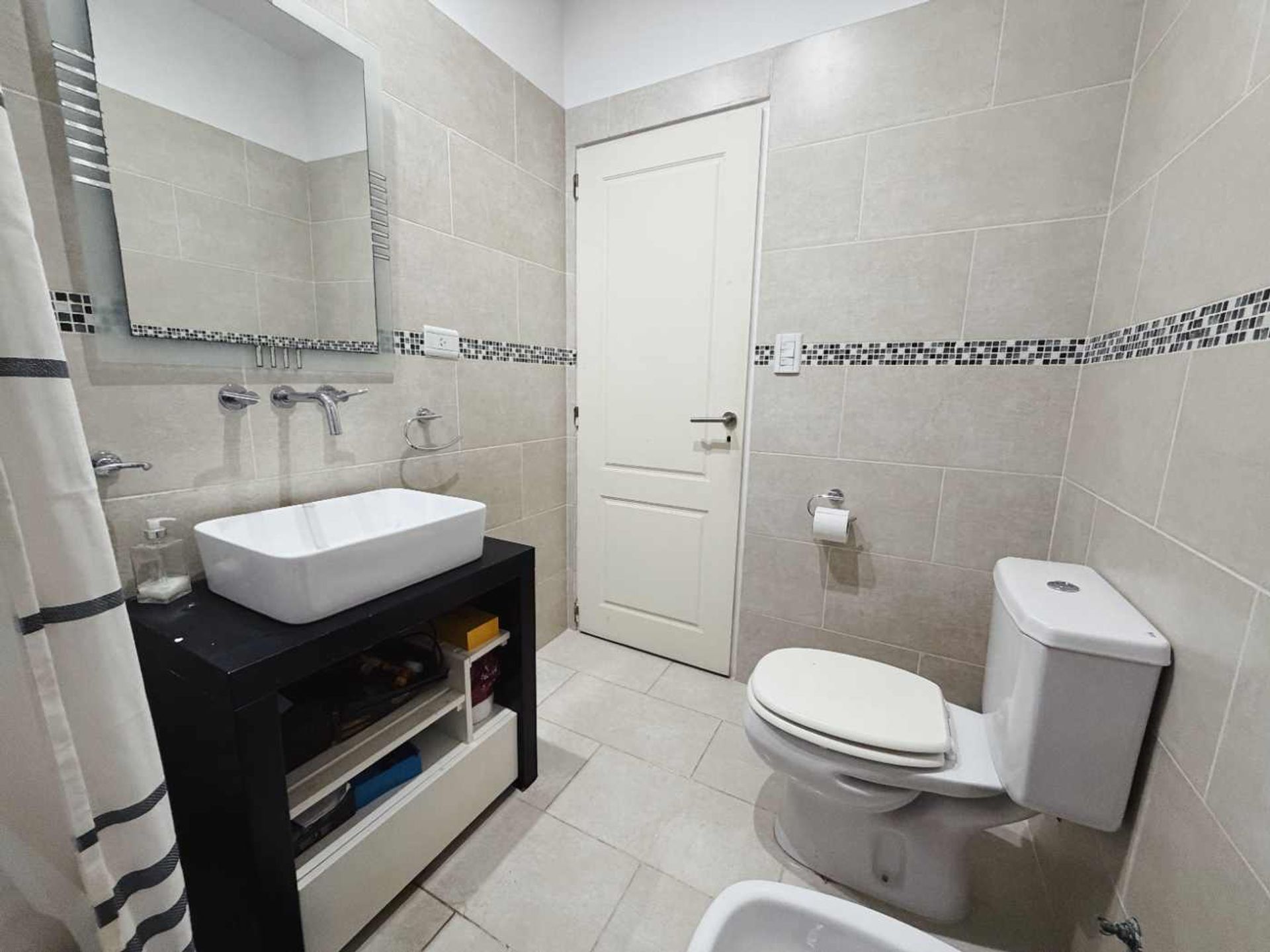 Triplex 5 amb. c/pileta en Venta-Tigre residencial