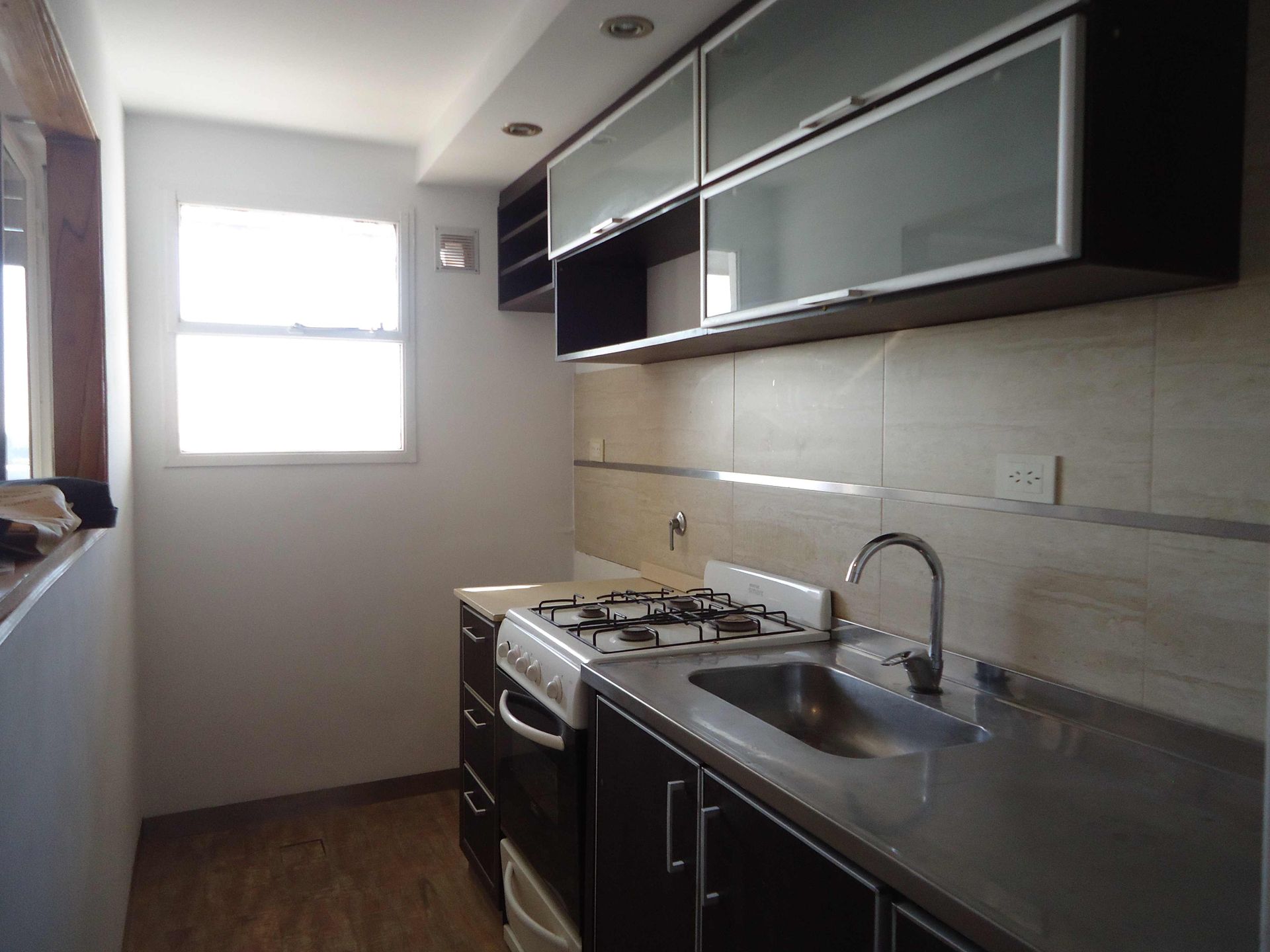 Depto 2 ambientes/balcón - ALQUILER- SAN FERNANDO