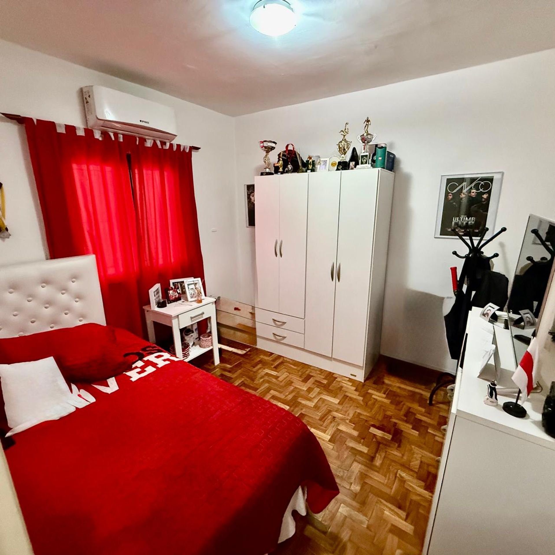 VENTA Casa 4 amb IMPECABLE Quincho y Pileta TIGRE